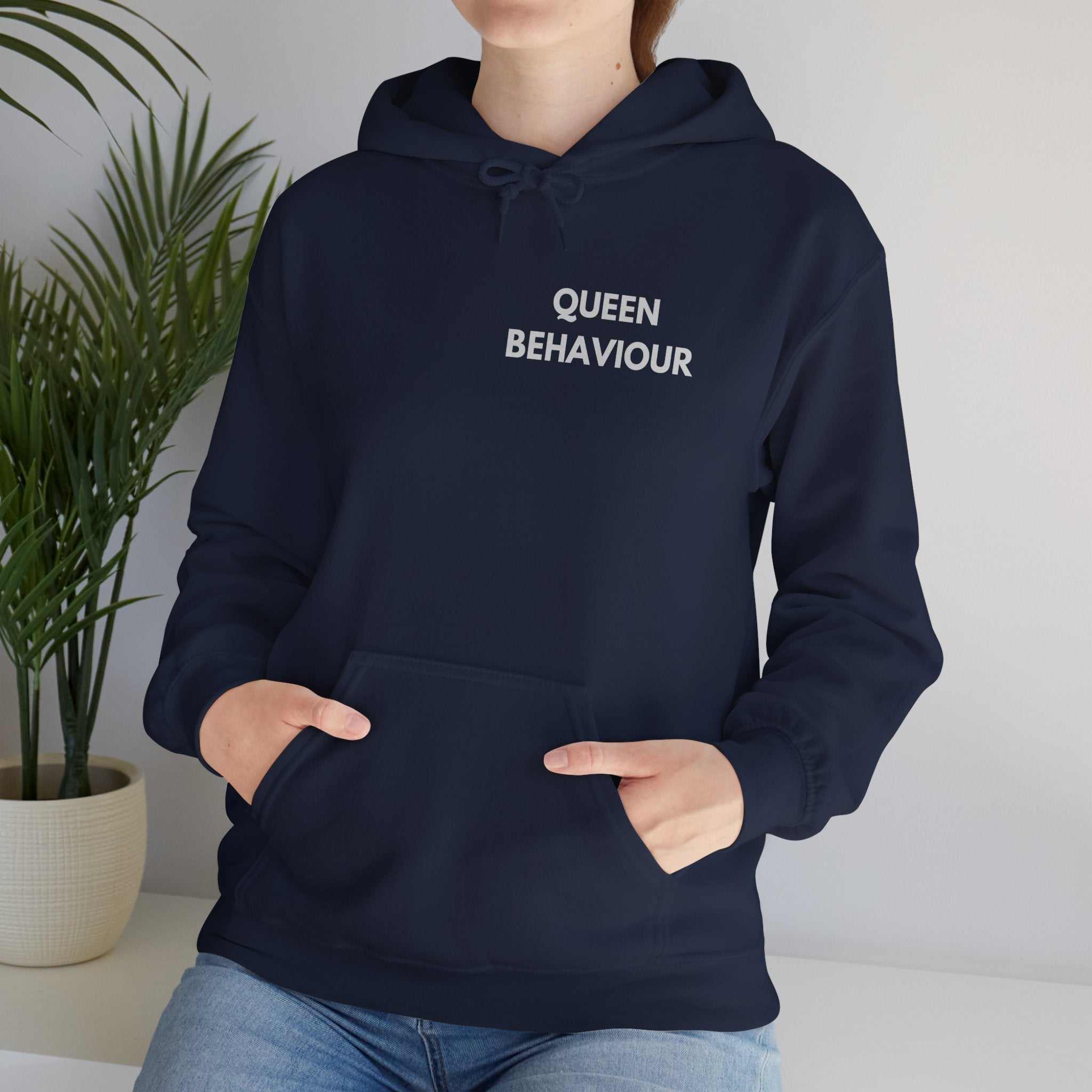 Hoodie ''Queen Behaviour'' Quote — Minimalist Feminist Graphic Pullover